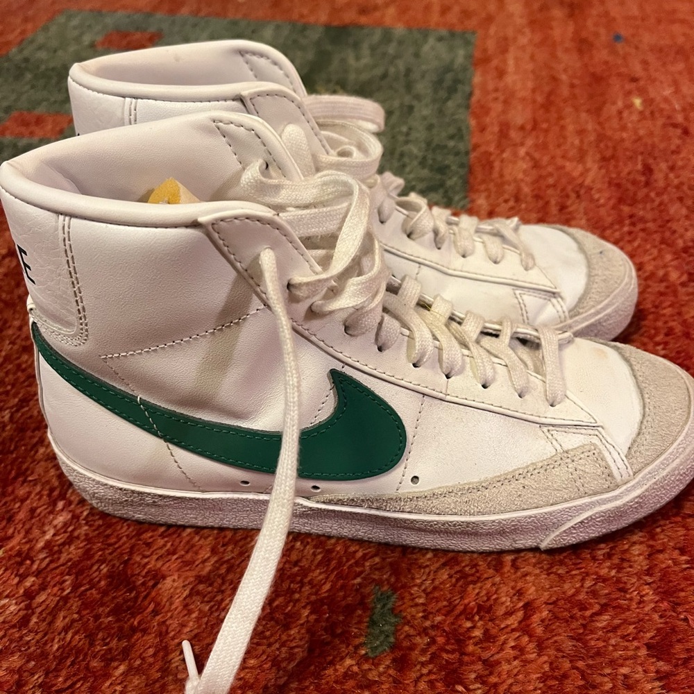 Nike Blazer, Women’s size 8